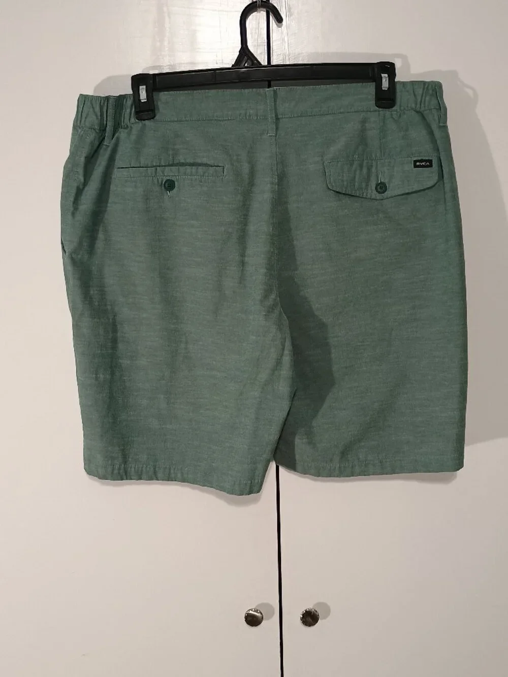RVCA Sage Green Casual Chino Shorts Men’s Size 38